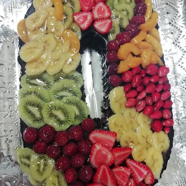 Pastel con frutas